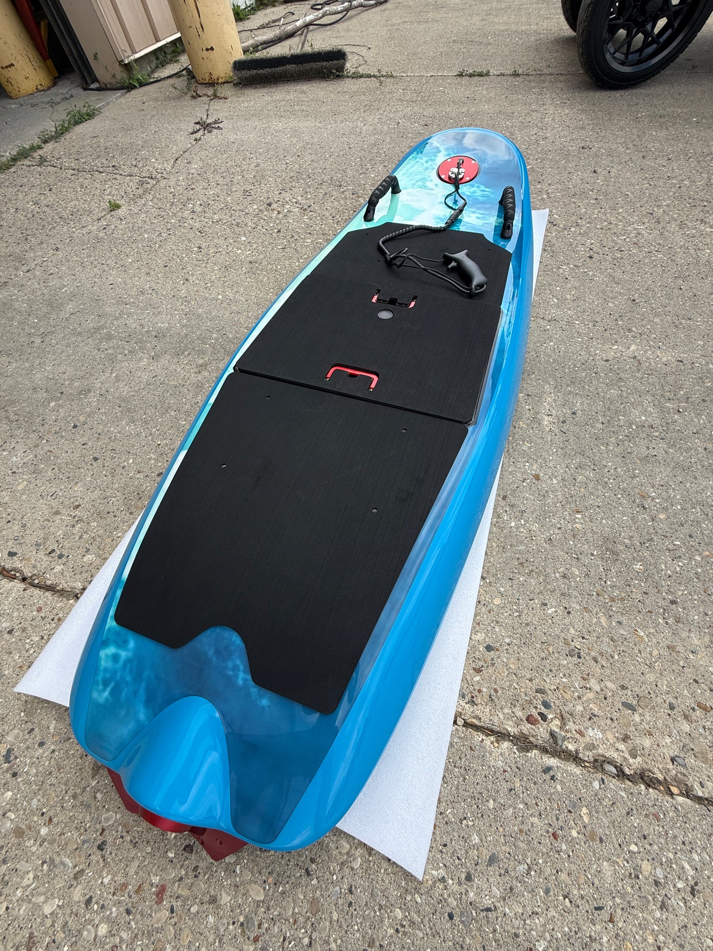 MAKE YOUR OWN WAVE: Electric Surf Board