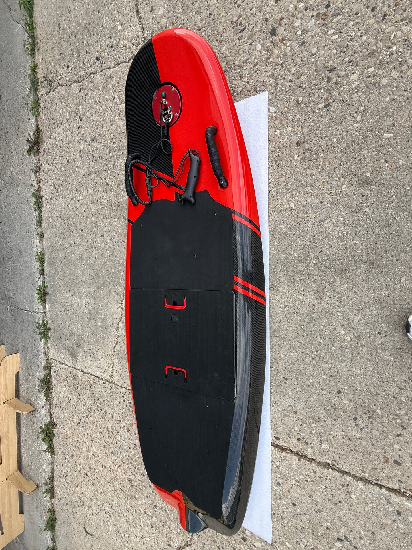 MAKE YOUR OWN WAVE: Electric Surf Board